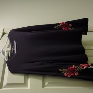 Ever New Melbourne, Large, Black with red and green floral on sleeves